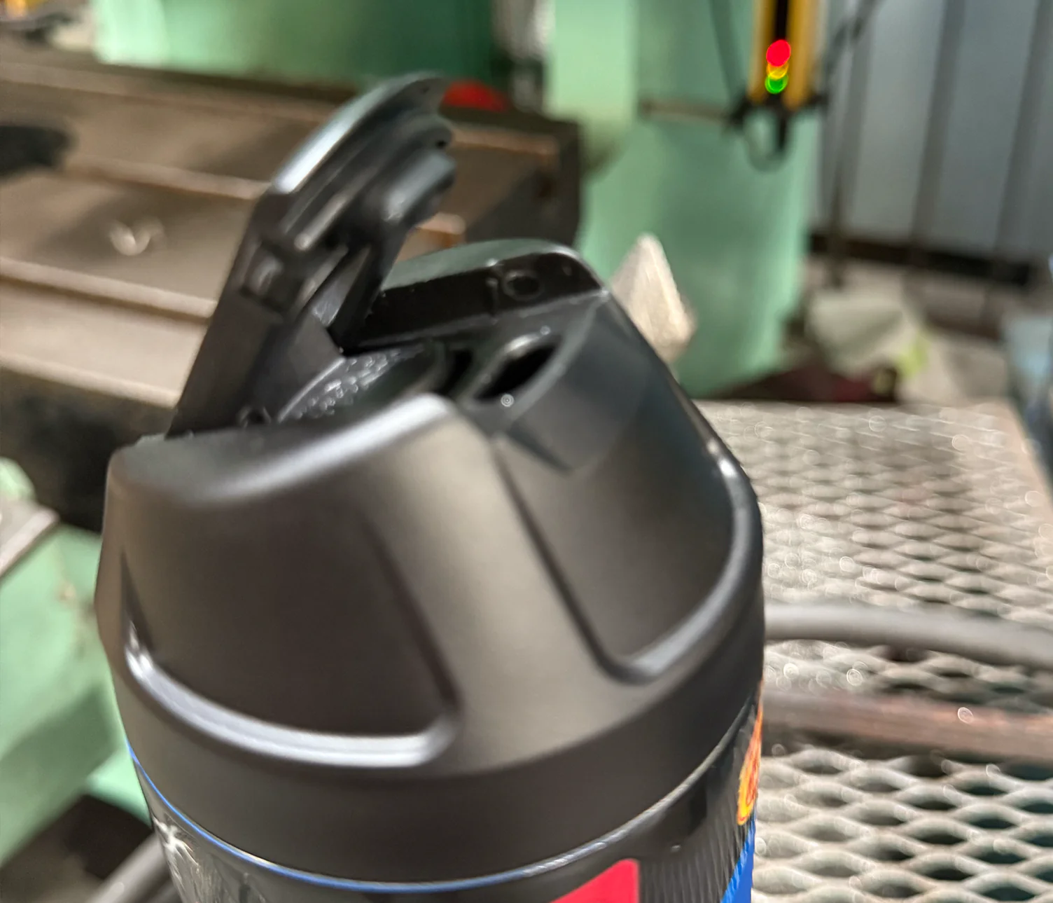 FMF Stainless 20 Ounce FACTORY 4.1 WATER BOTTLE - Image 3